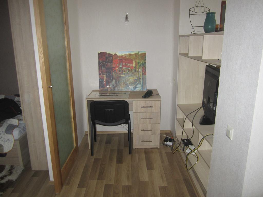 Maia'S Apartment On I. Abashidze Tbilisi Zimmer foto