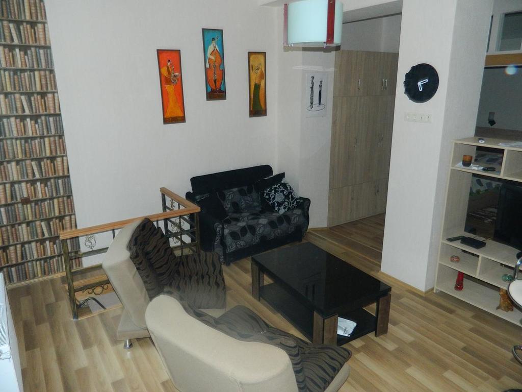 Maia'S Apartment On I. Abashidze Tbilisi Zimmer foto